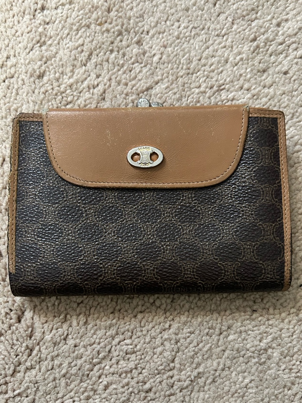 Vintage Celine Macadam Triomphe bifold wallet - Pre-loved!